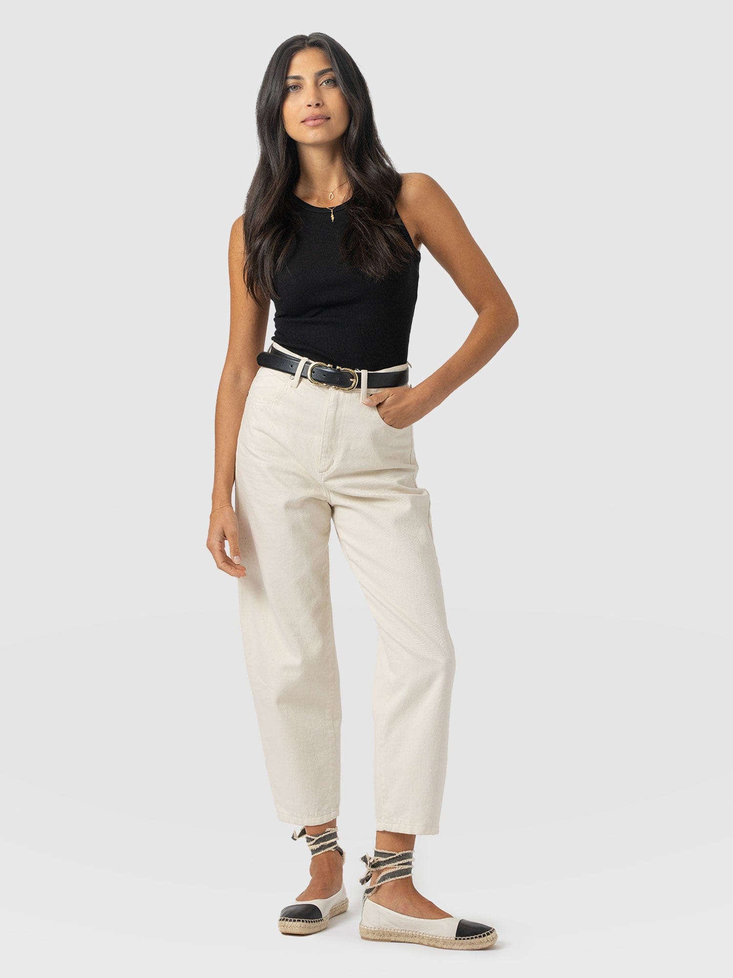 Barrel Leg Jean - Cream - Women's Denims | Saint + Sofia® UK